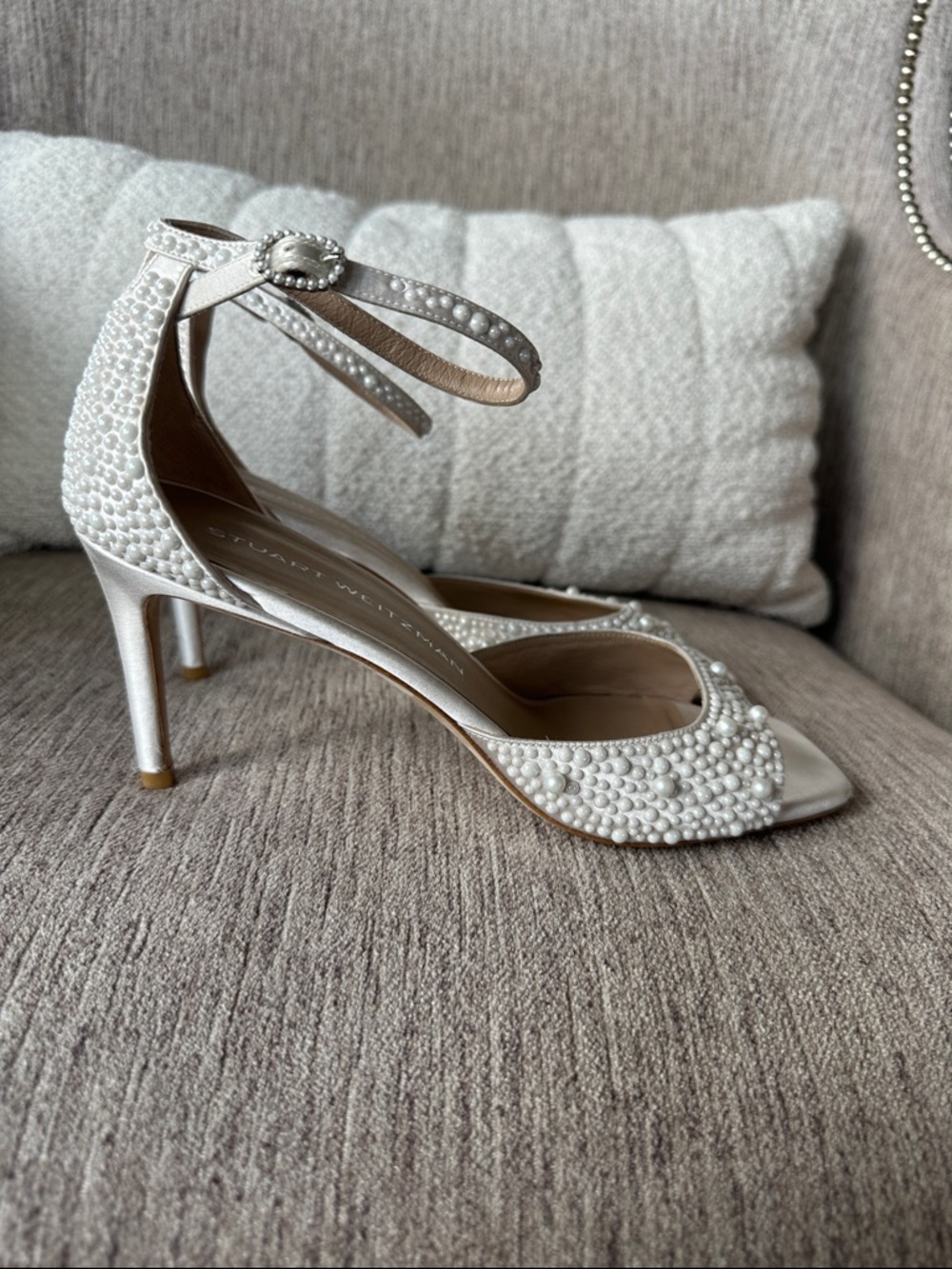 Stuart Weitzman Women's Bliss 75 Sandals Pearl-Embellished White Ankle-Strap Sz9 - Picture 9 of 13